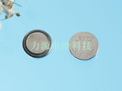 AG8/LR1120紐扣電池
